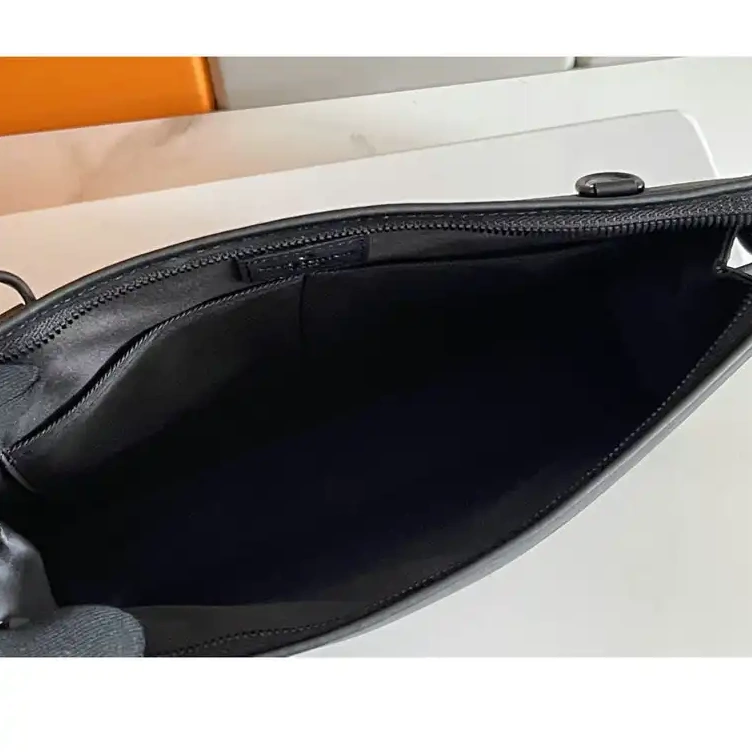 Official Brother Sam LV Bag 2207PL0014 0801